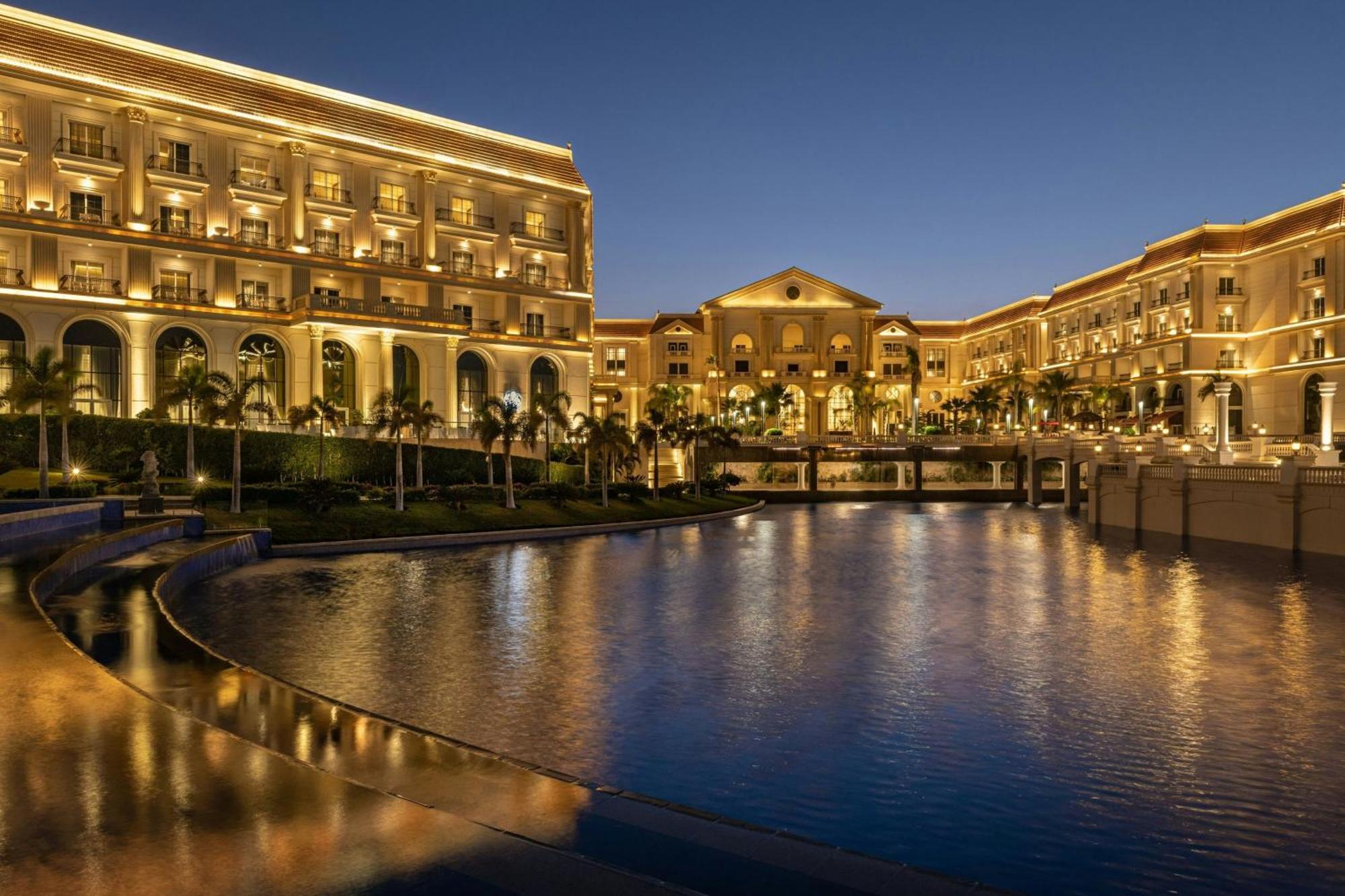 The St Regis New Capital Cairo Hotel Exterior photo The St Regis Cairo